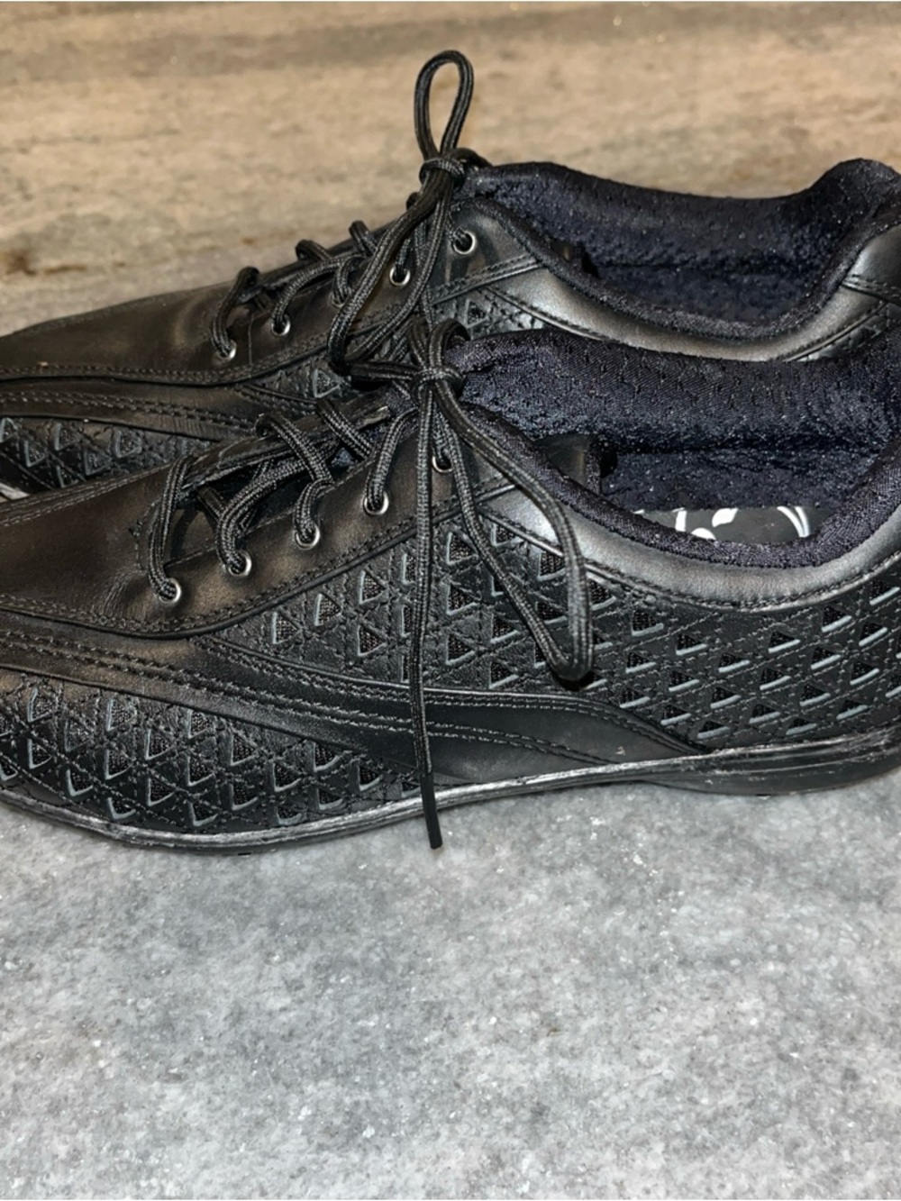 Women’s Callawsy Black Casual Lace-Up Golf Shoes